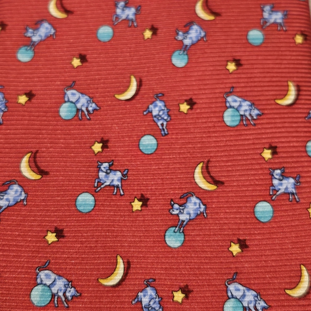 Leonard Paris Silk Men's Tie - Cow Jumping Over The Moon Red AOP - 3.75" Width - Picture 4 of 9